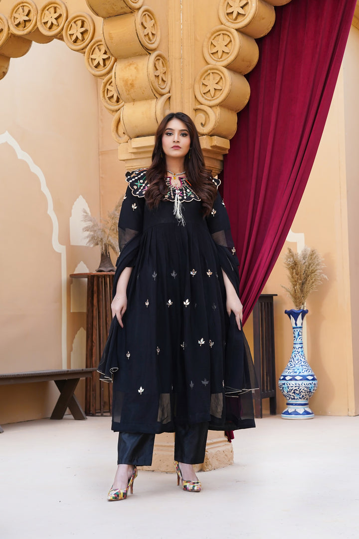 Muntaha Chiffon Embroidery Maxi 3Pc