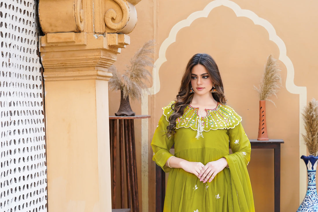 Muntaha Chiffon Embroidery Maxi 3Pc